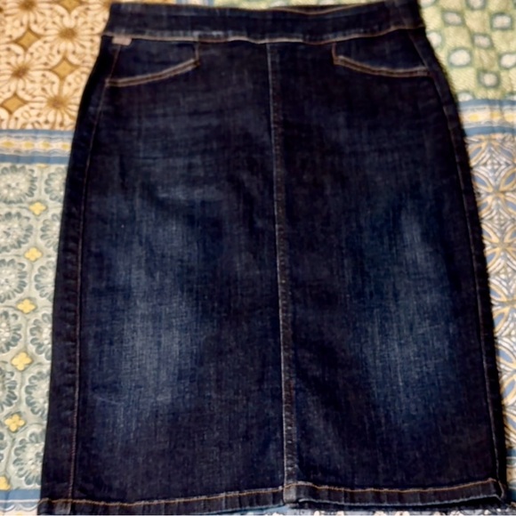 Citizens Of Humanity Dresses & Skirts - Women’s Citizen of Humanity dark blue denim skirt, sz 28, NWOT.